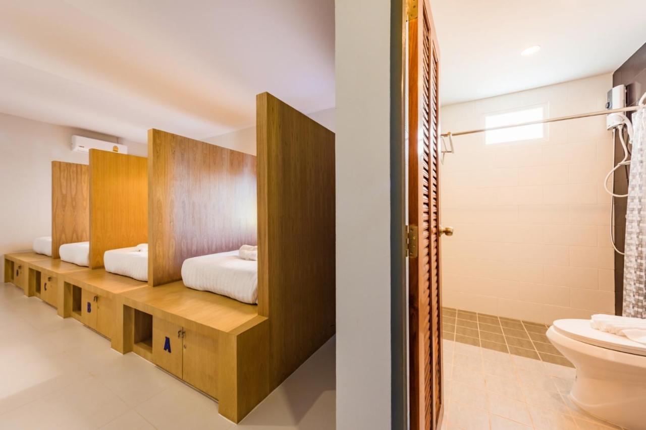 Phuket Marine Poshtel - Sha Plus Чалонг Екстериор снимка